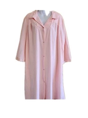 Vtg Plus Size 2XL Vanity Fair Plush Pink Robe Embroidered Button-Up